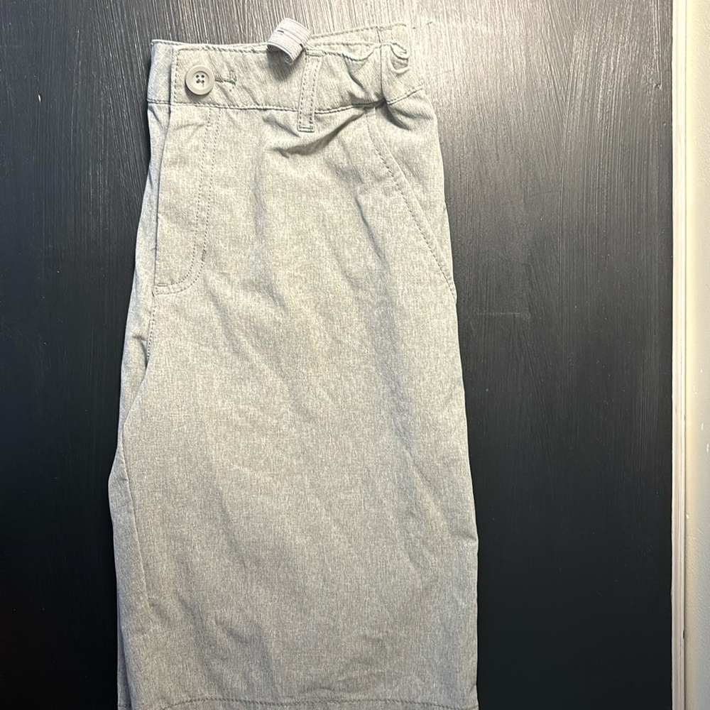 Boy’s Cat and Jack shorts